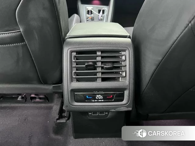 Volkswagen Golf id 4393987 из Китая 21