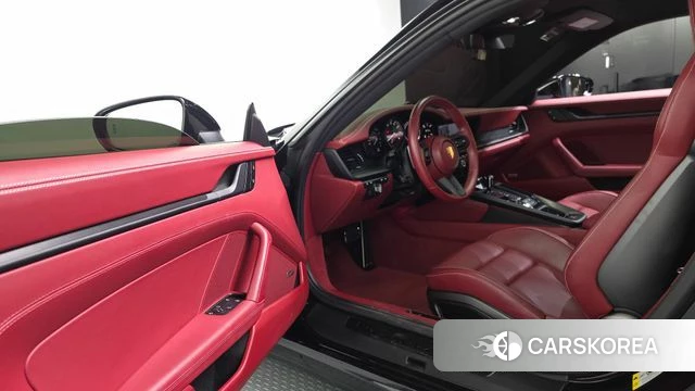 Porsche 911(992) id 4368850 из Кореи 30