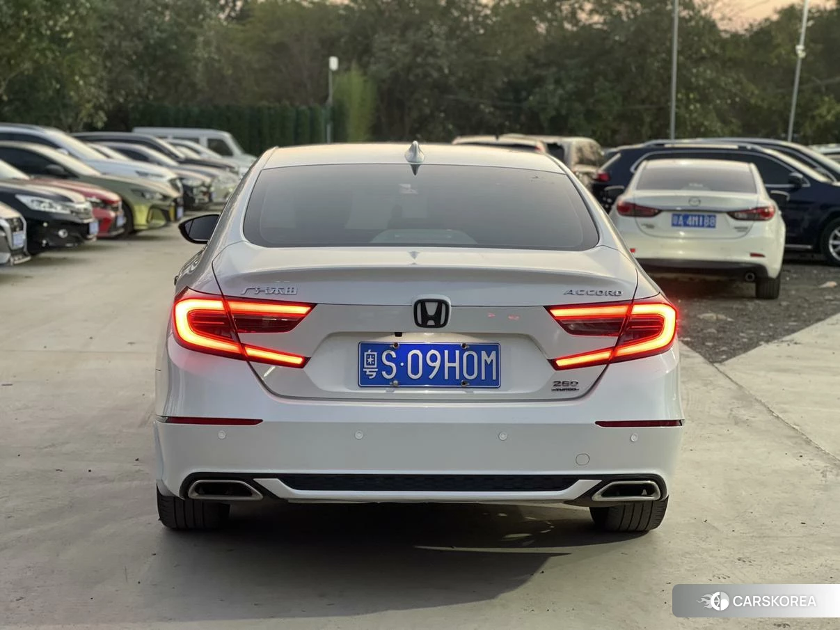 Honda Accord id 4406134 из Китая 10