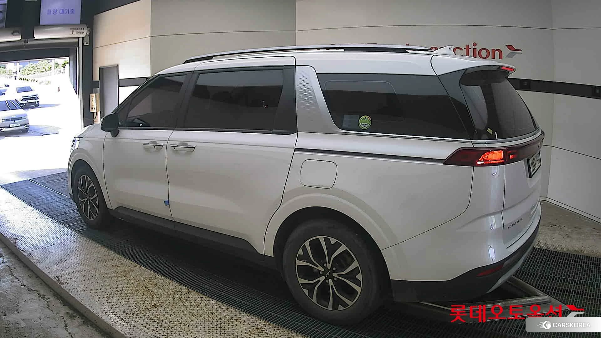 Kia Carnival id 4679348 из Кореи 37