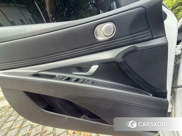 Hyundai Elantra id 4241123 из Китая 16