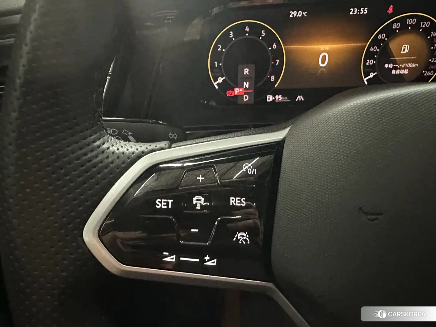 Volkswagen Touareg id 4583773 из Китая 23