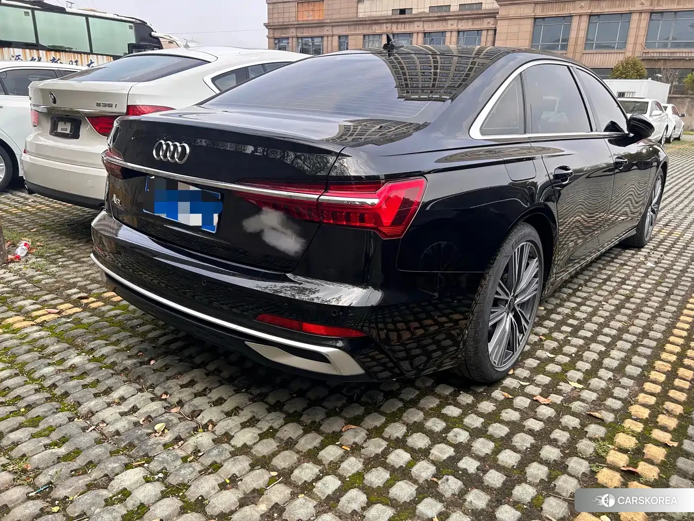 Audi A6L id 4599717 из Китая 15