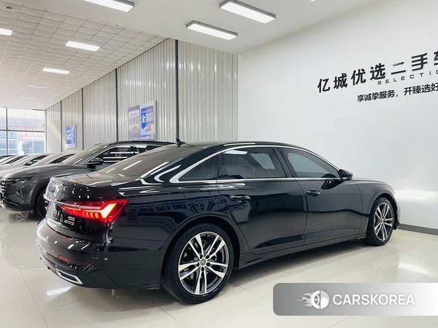 Audi A6L id 4313810 из Китая 14