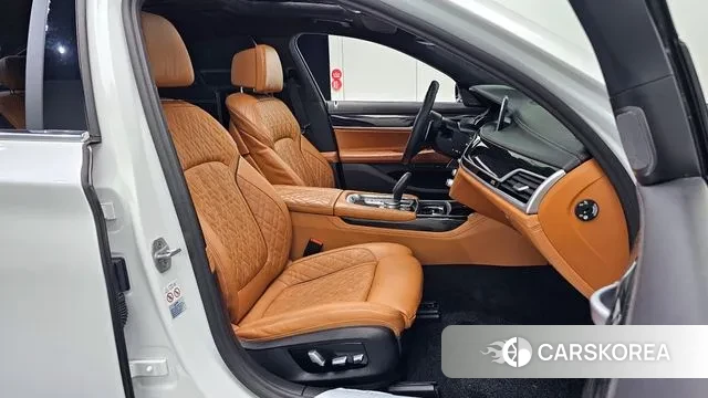 BMW 7 Series (G11) id 2990382 из Кореи 20