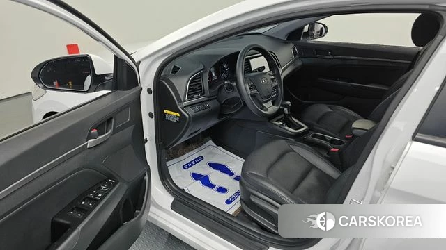 Hyundai Avante AD id 3886466 из Кореи 20