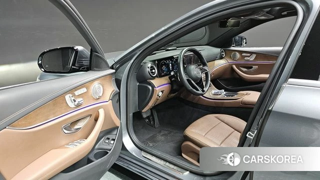 Mercedes-Benz E-Class W213 id 4250261 из Кореи 37