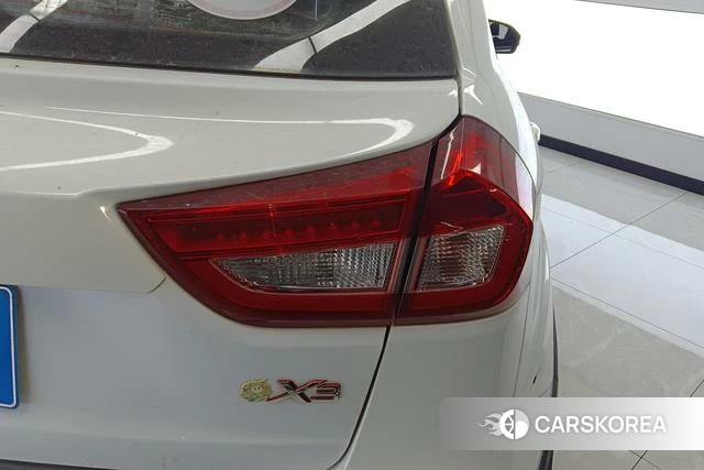 Geely Automobile Vision X3 id 4215221 из Китая 17