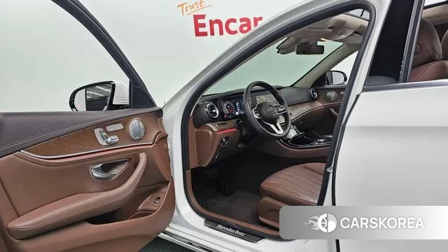 Mercedes-Benz E-Class W213 id 3013708 из Кореи 20