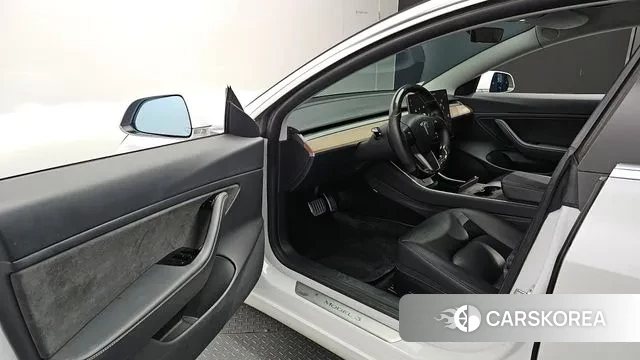 Tesla Model 3 id 3176087 из Кореи 20