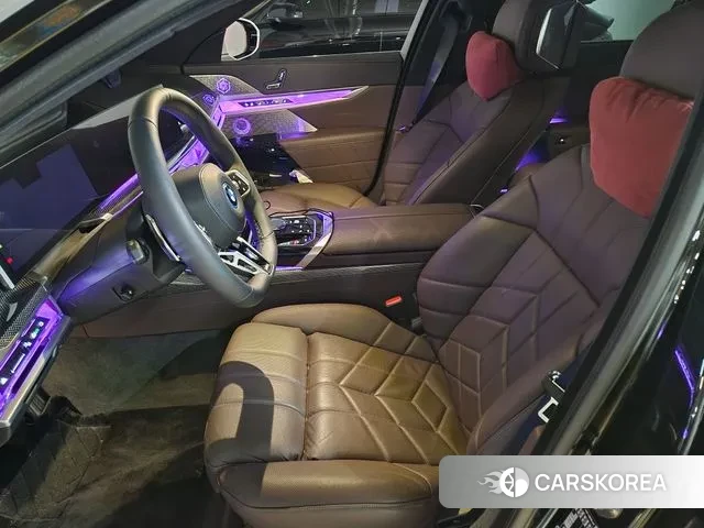 BMW i7 (G70) id 3074507 из Кореи 18