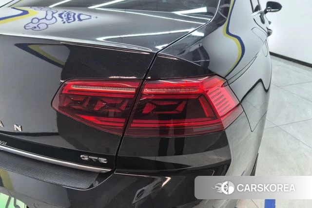 Volkswagen Magotan PHEV id 4291422 из Китая 17