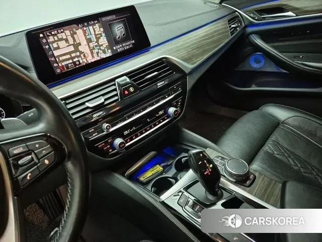 BMW 5 Series (G30) id 3291961 из Кореи 20