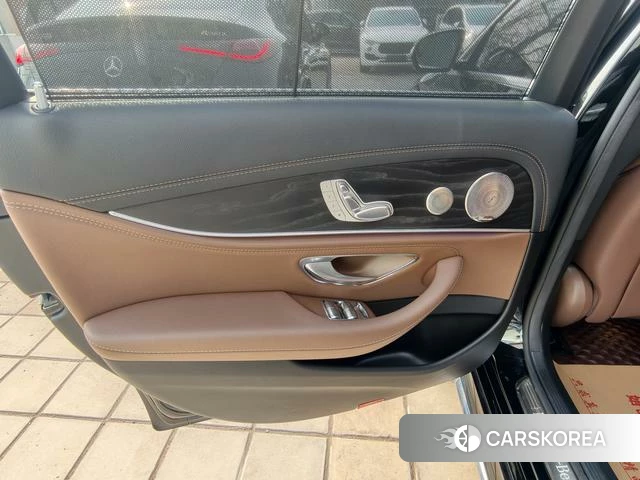 Mercedes-Benz E-class id 4253022 из Китая 23