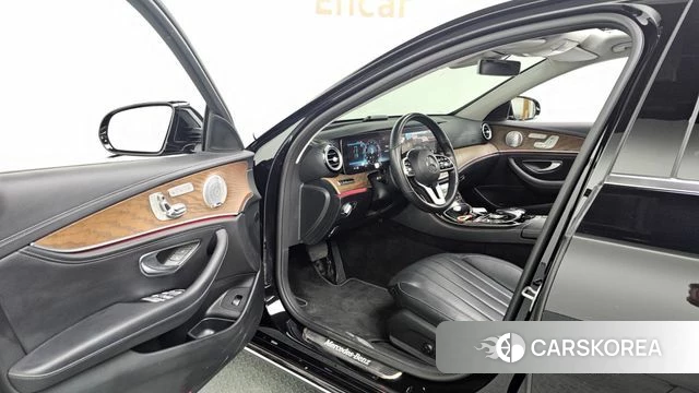 Mercedes-Benz E-Class W213 id 4775719 из Кореи 30