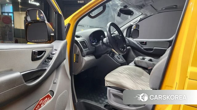 Hyundai The New Grand Starex id 4435354 из Кореи 30