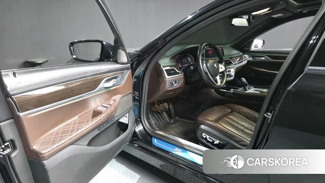 BMW 7 Series (G11) id 4330759 из Кореи 20