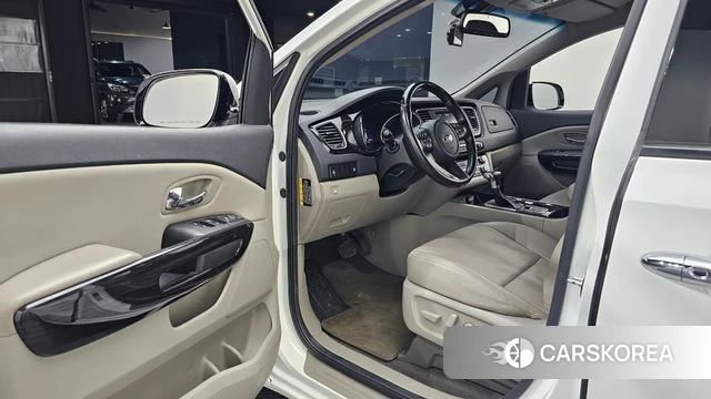 Kia The New Carnival id 4476969 из Кореи 30