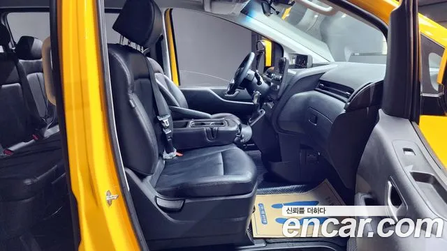 Hyundai Staria id 2599145 из Кореи 20