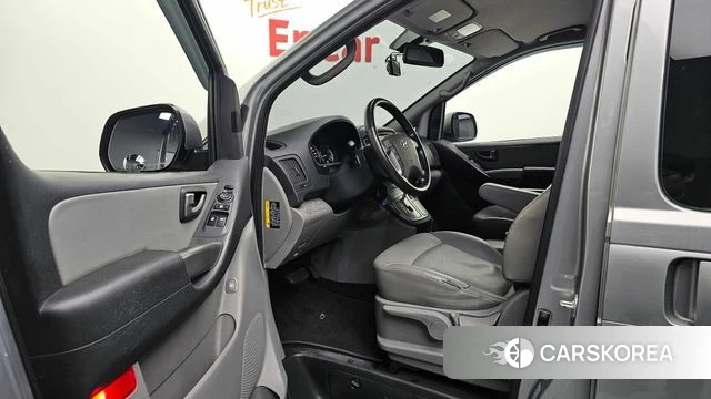 Hyundai The New Grand Starex id 4931193 из Кореи 30
