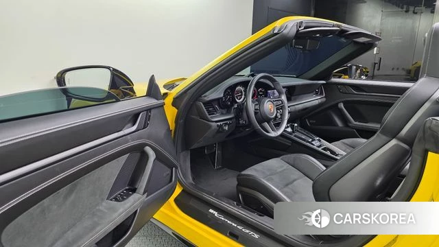 Porsche 911(992) id 4565916 из Кореи 20