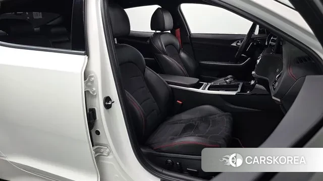 Kia Stinger Meister id 3412435 из Кореи 20