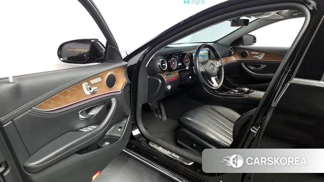 Mercedes-Benz E-Class W213 id 3766669 из Кореи 20