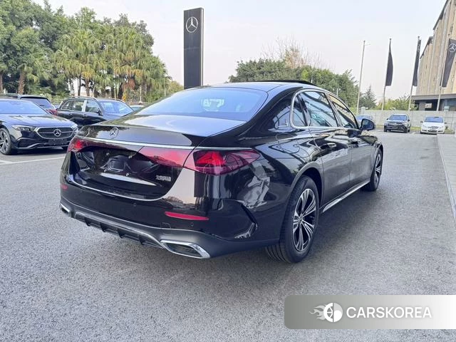 Mercedes-Benz E-class id 4257062 из Китая 16