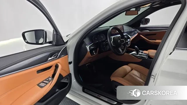 BMW 5 Series (G30) id 3316756 из Кореи 20