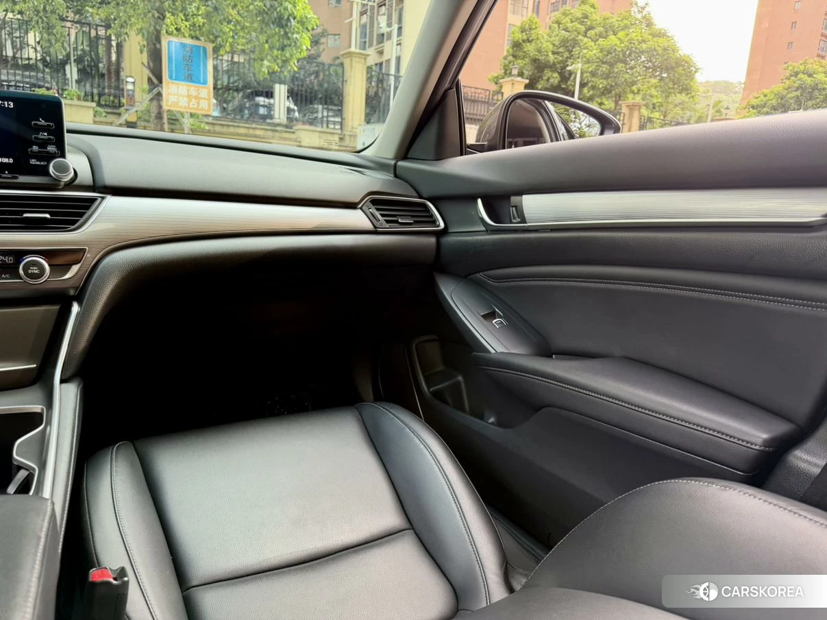 Honda Accord id 4486438 из Китая 16