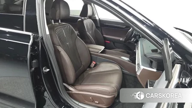 Hyundai Grandeur (GN7) id 3675200 из Кореи 20