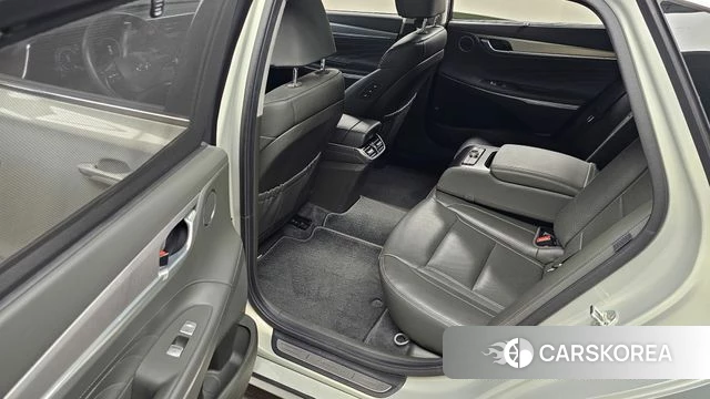 Hyundai The New Grandeur IG Hybrid id 4586763 из Кореи 34