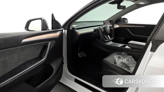 Tesla Model Y id 3347851 из Кореи 20