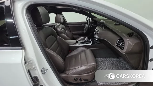 Kia Stinger id 3677133 из Кореи 20