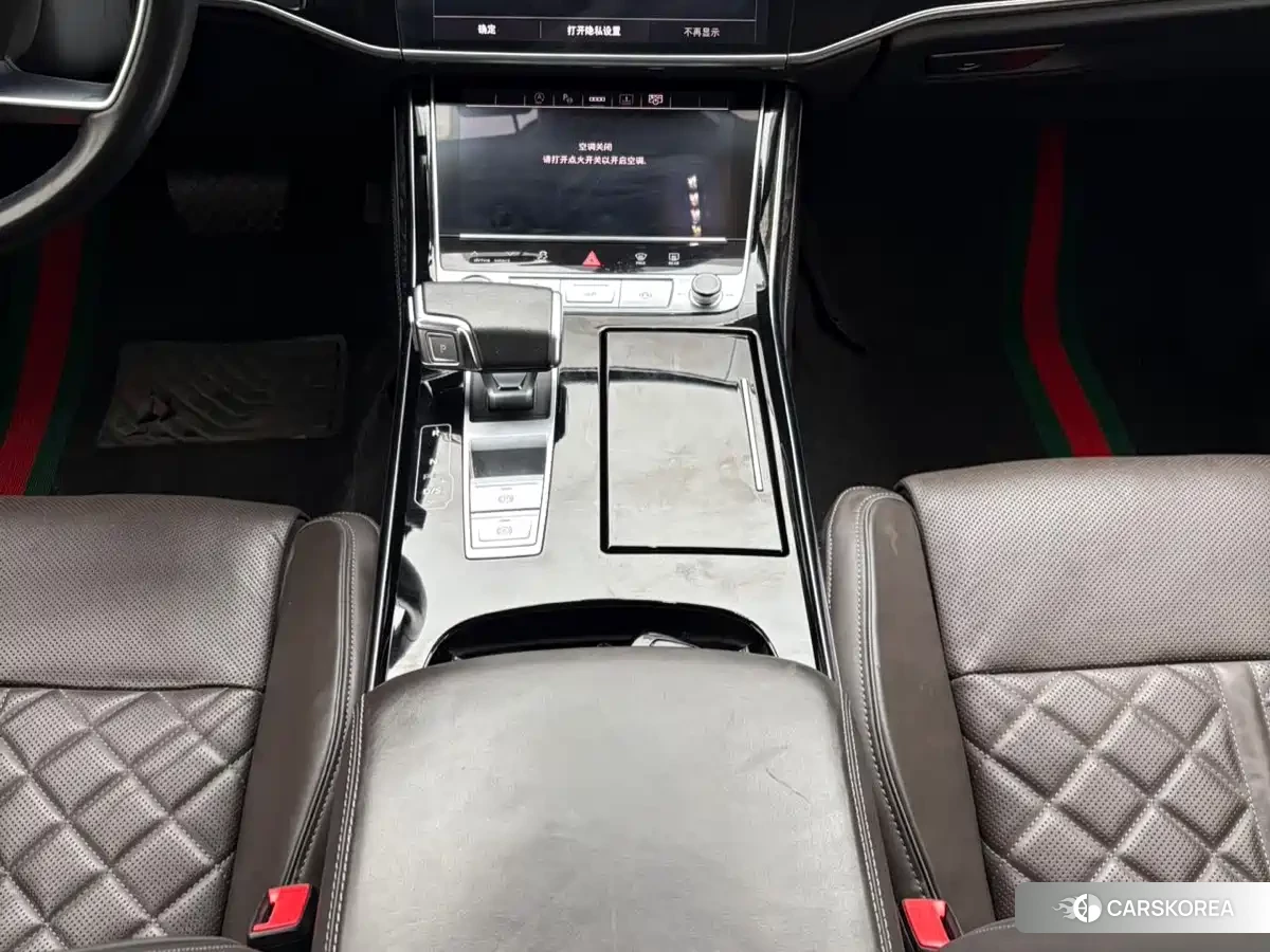 Audi A8 id 4601930 из Китая 16
