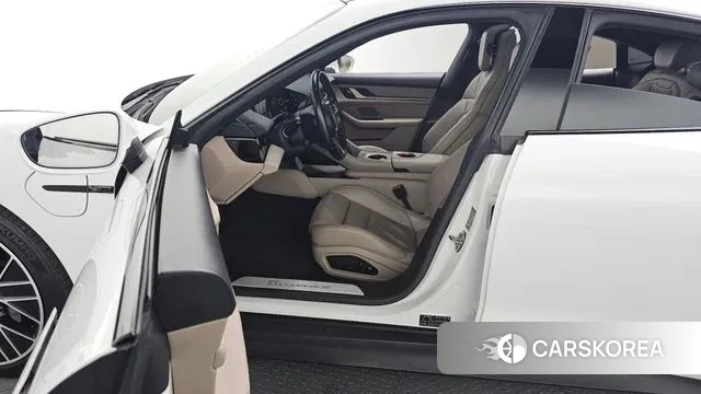 Porsche Taycan id 3621334 из Кореи 20