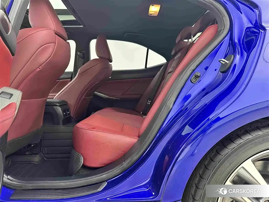 Lexus IS id 4654602 из Китая 17