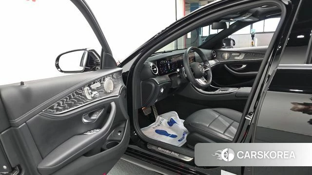 Mercedes-Benz E-Class W213 id 4195452 из Кореи 36