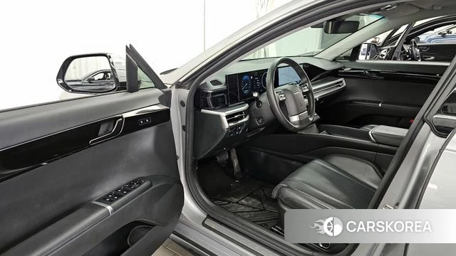 Hyundai Grandeur (GN7) id 3793330 из Кореи 20