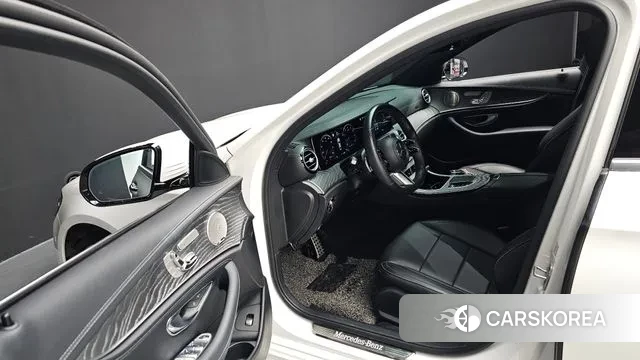 Mercedes-Benz E-Class W213 id 3607093 из Кореи 20