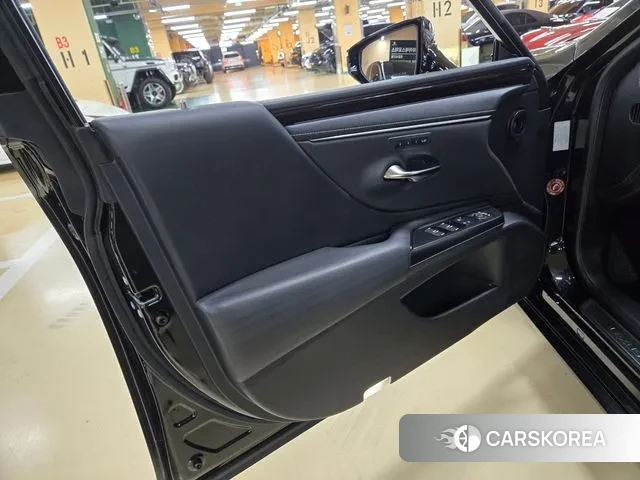 Lexus ES300h 7th generation id 3385007 из Кореи 20