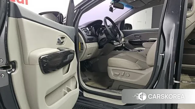 Kia The New Carnival id 3018447 из Кореи 20