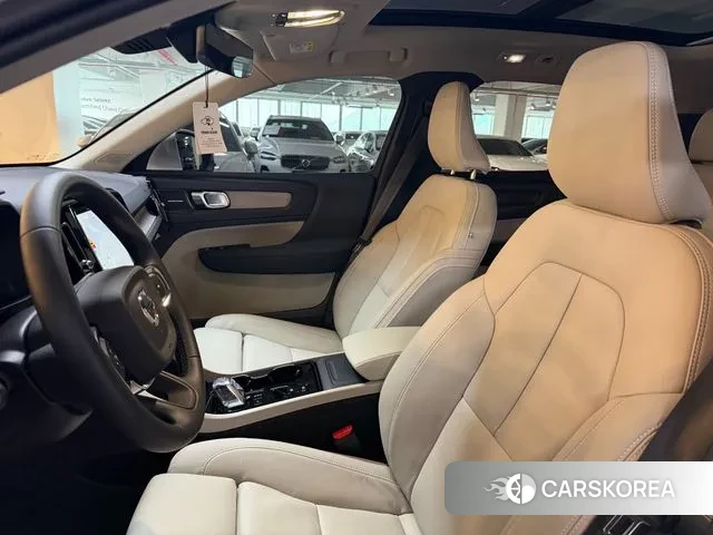 Volvo XC40 id 3757727 из Кореи 16