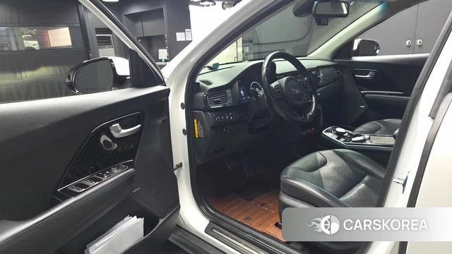 Kia Niro EV id 4604977 из Кореи 32