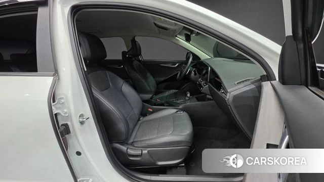 Kia Di Ol Nu Niro id 3922868 из Кореи 20