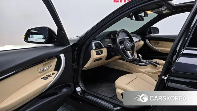 BMW 3 Series (F30) id 3723581 из Кореи 20