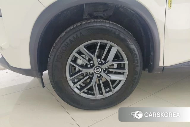 Nissan Qijun id 4208704 из Китая 17