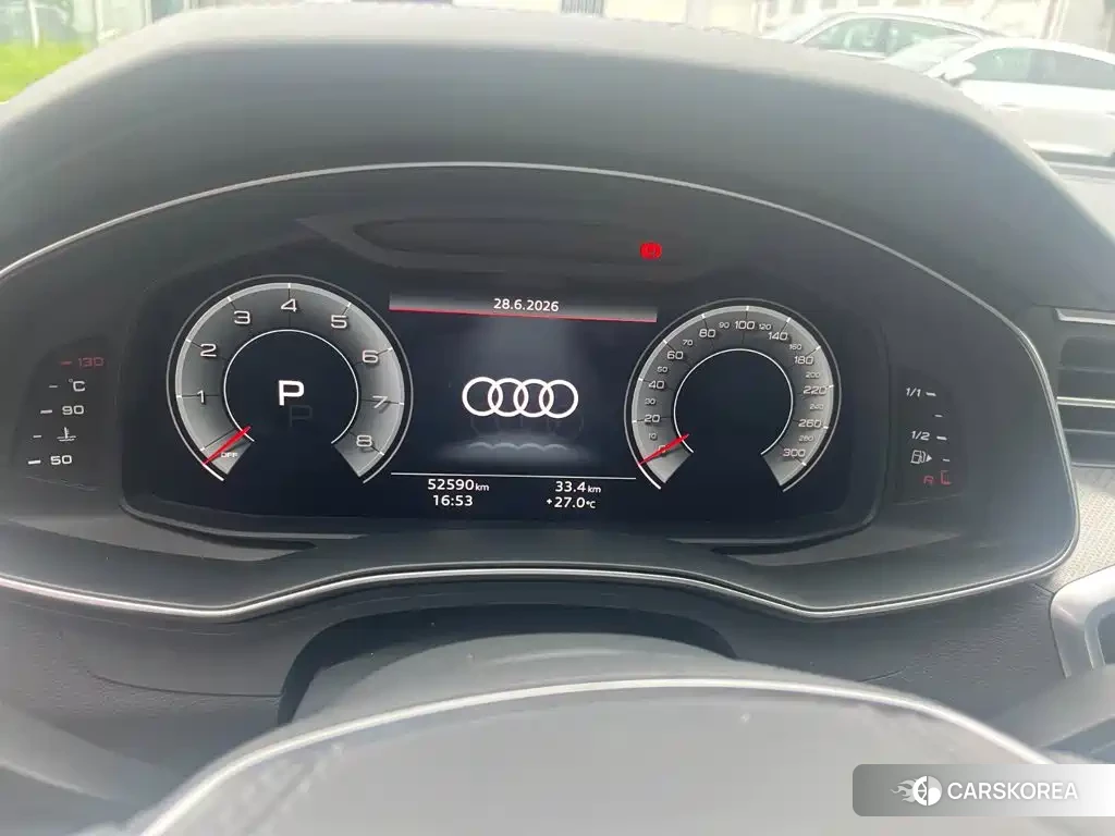 Audi A6L id 4617069 из Китая 18
