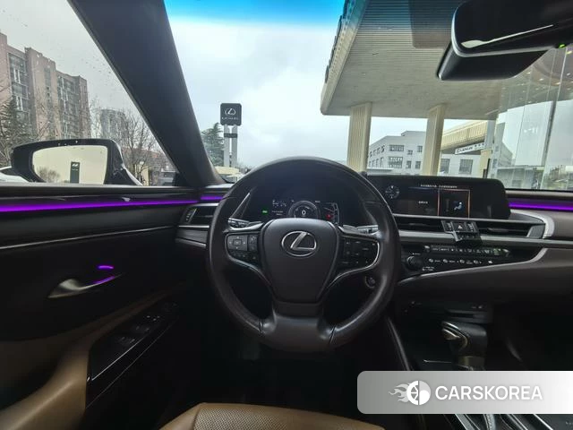 Lexus ES id 4209378 из Китая 17