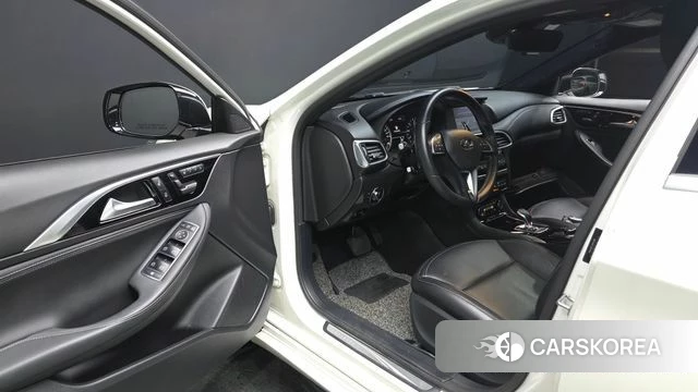 Infiniti Q30 id 4581739 из Кореи 34